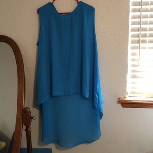 Two length blue blouse